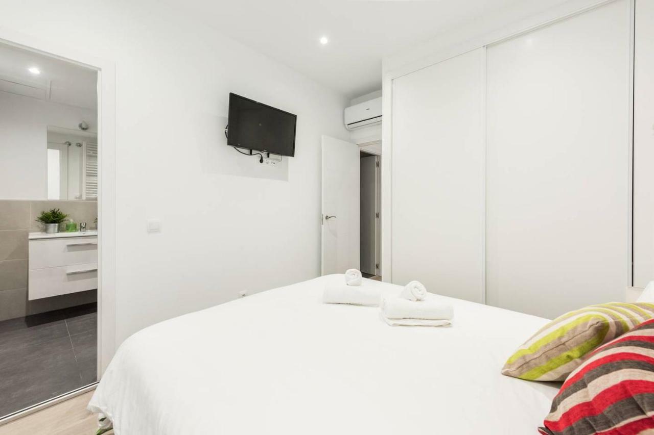 Modern With Ideal Location Next To Atocha Station Madrid Extérieur photo