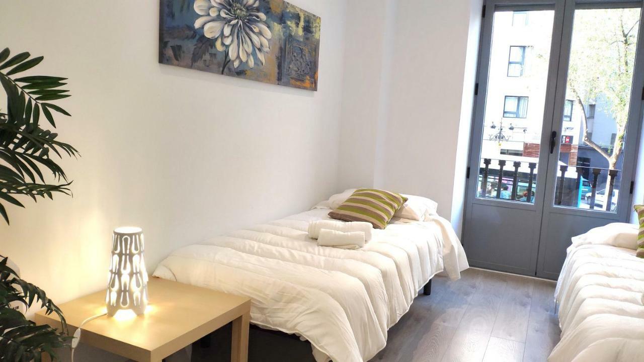Modern With Ideal Location Next To Atocha Station Madrid Extérieur photo