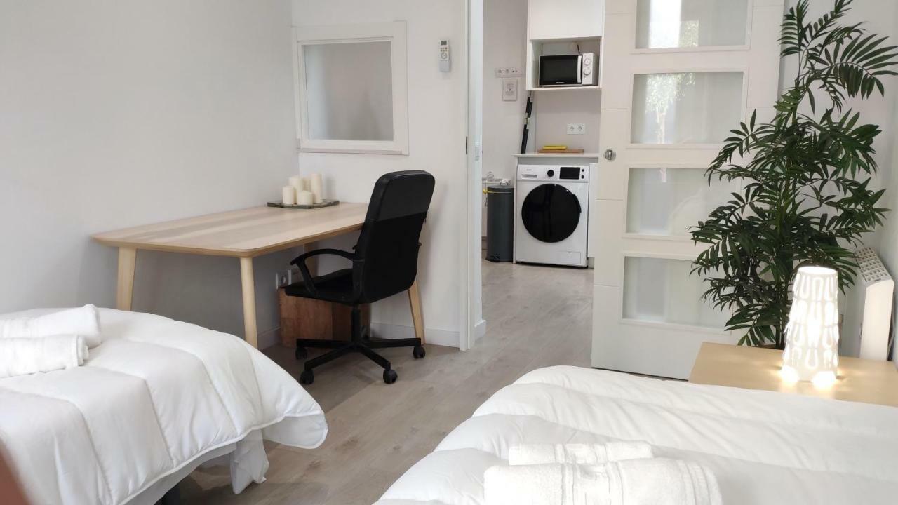 Modern With Ideal Location Next To Atocha Station Madrid Extérieur photo